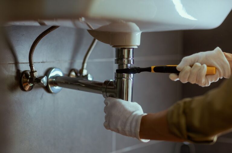 The Ultimate Guide to Pipes & Fittings for a Leak-Free Home